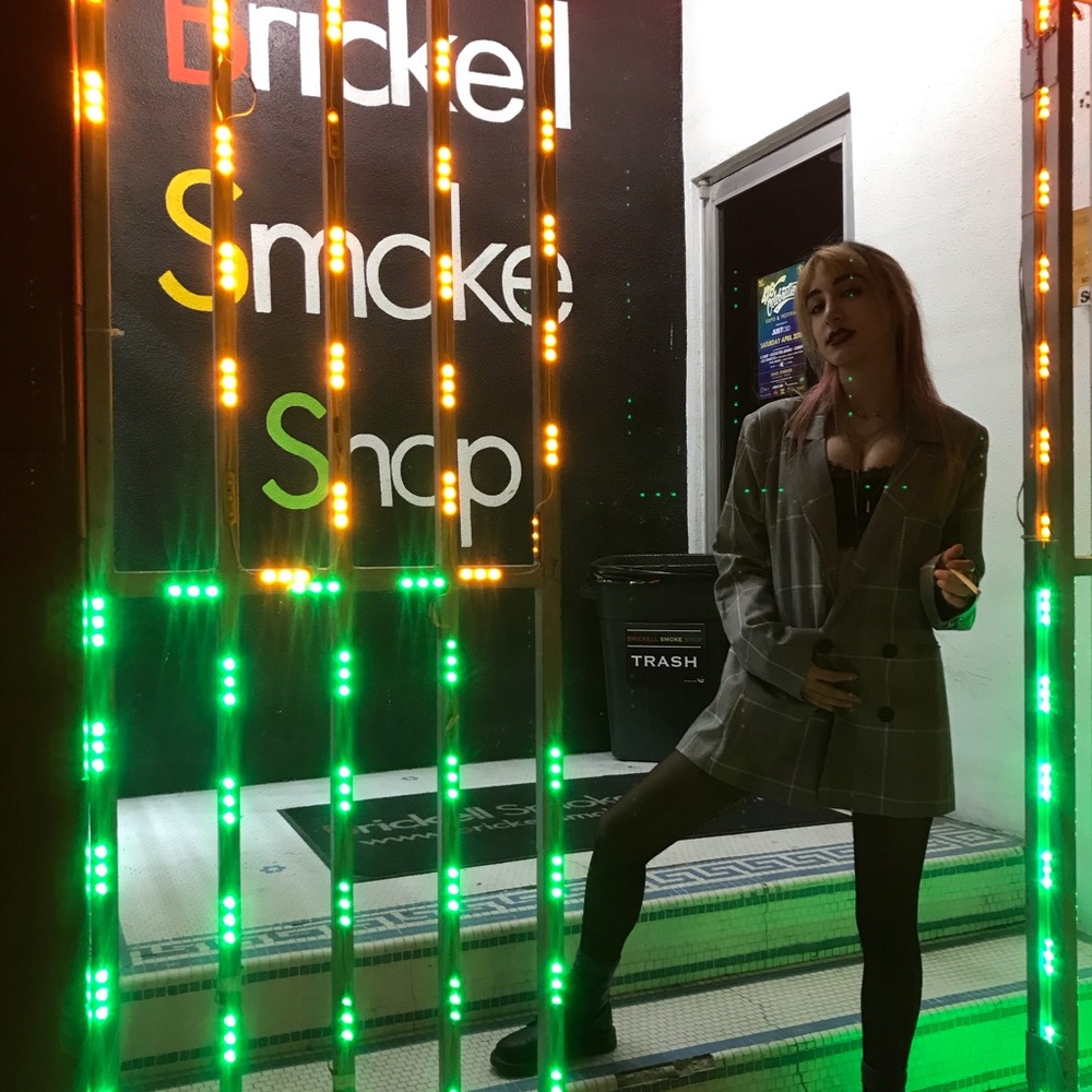 Hot ass blazer dress / suit